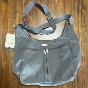 New Baggallini Marmaxx Cargo Bagg